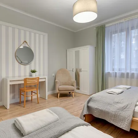 公寓 Center By Grand 格丁尼亚